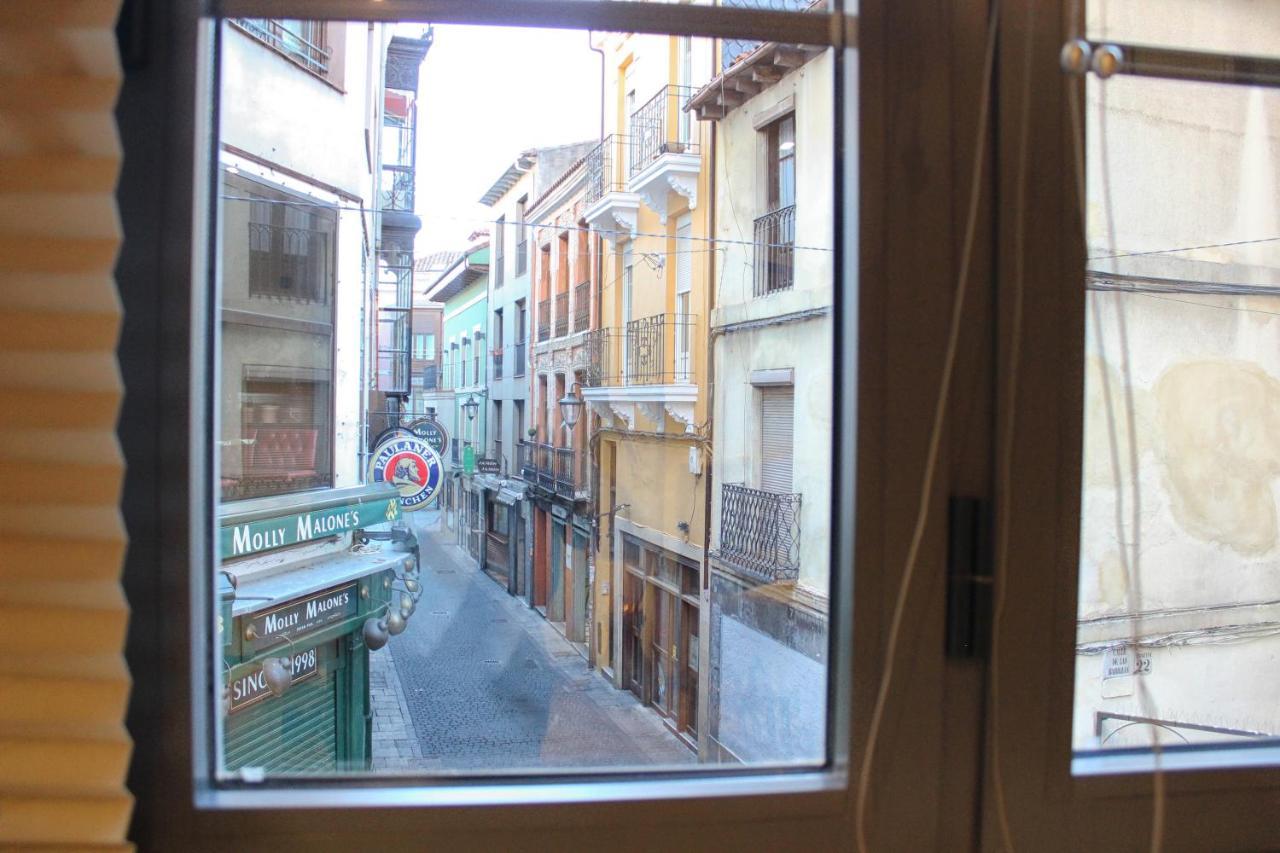 Piso Molly Apartment Leon Bagian luar foto