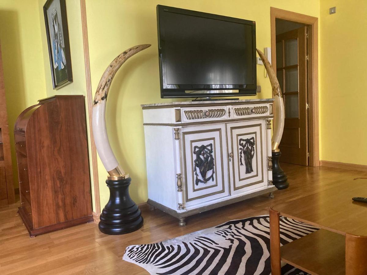 Piso Molly Apartment Leon Bagian luar foto