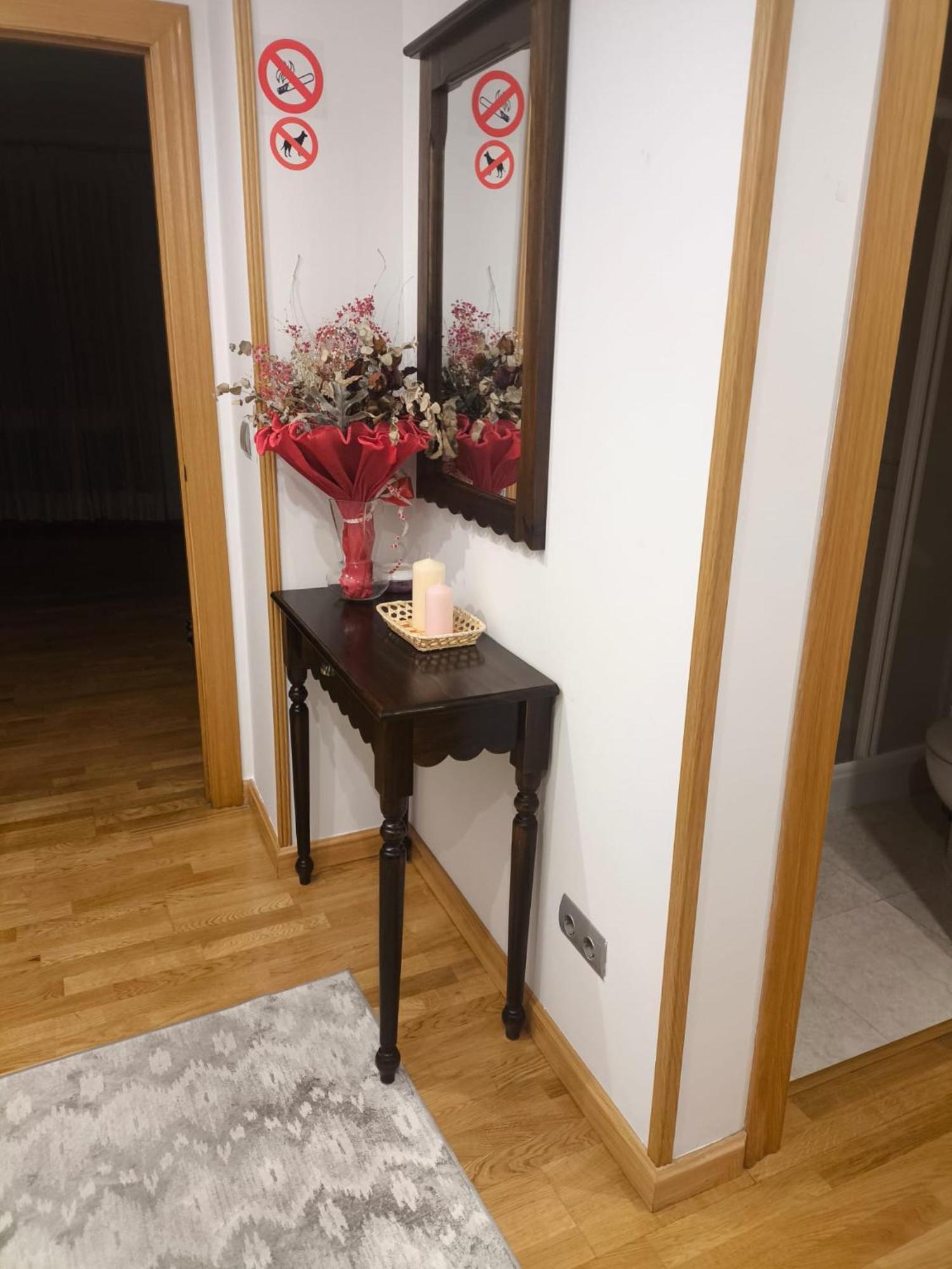 Piso Molly Apartment Leon Bagian luar foto