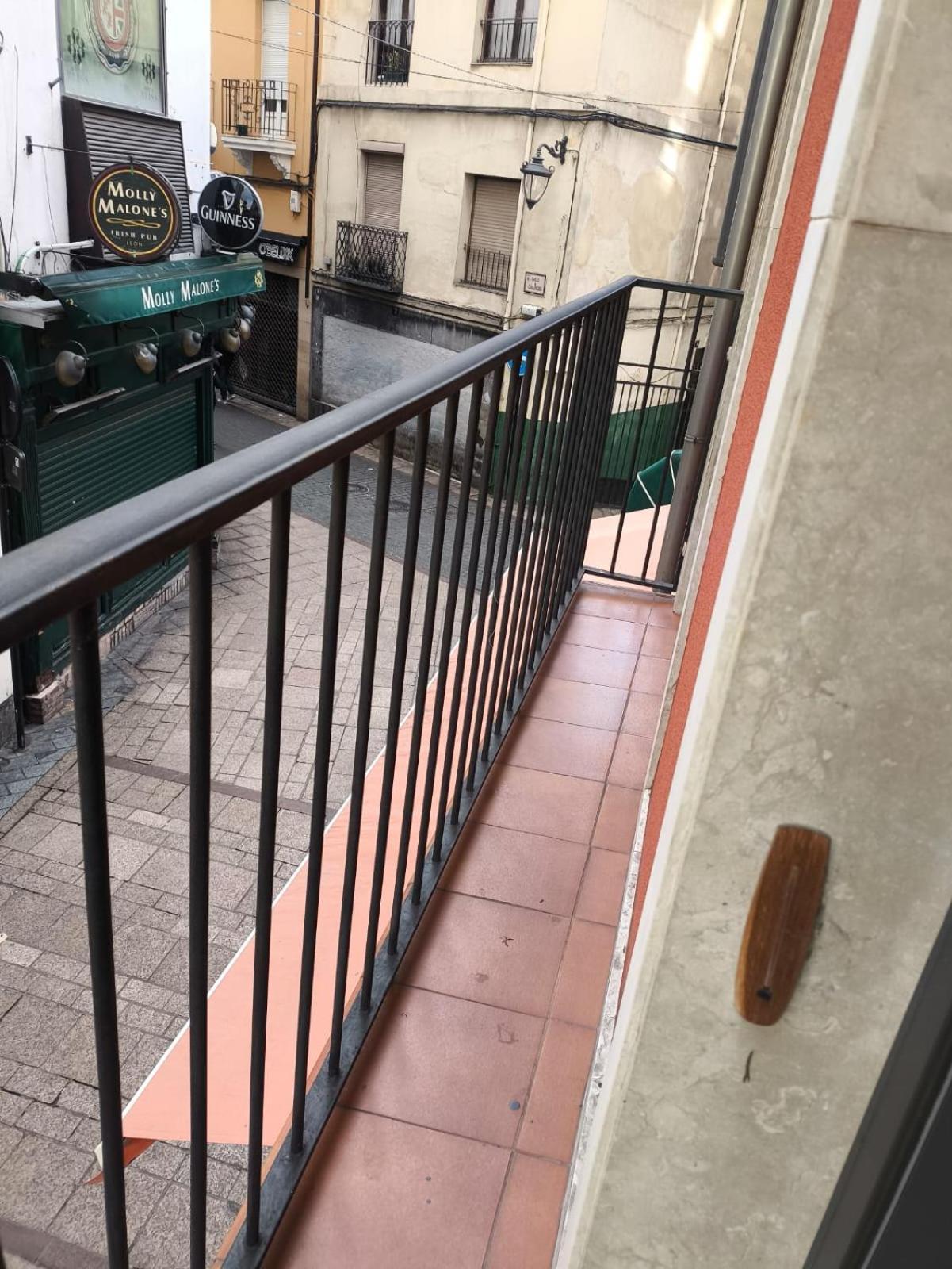 Piso Molly Apartment Leon Bagian luar foto