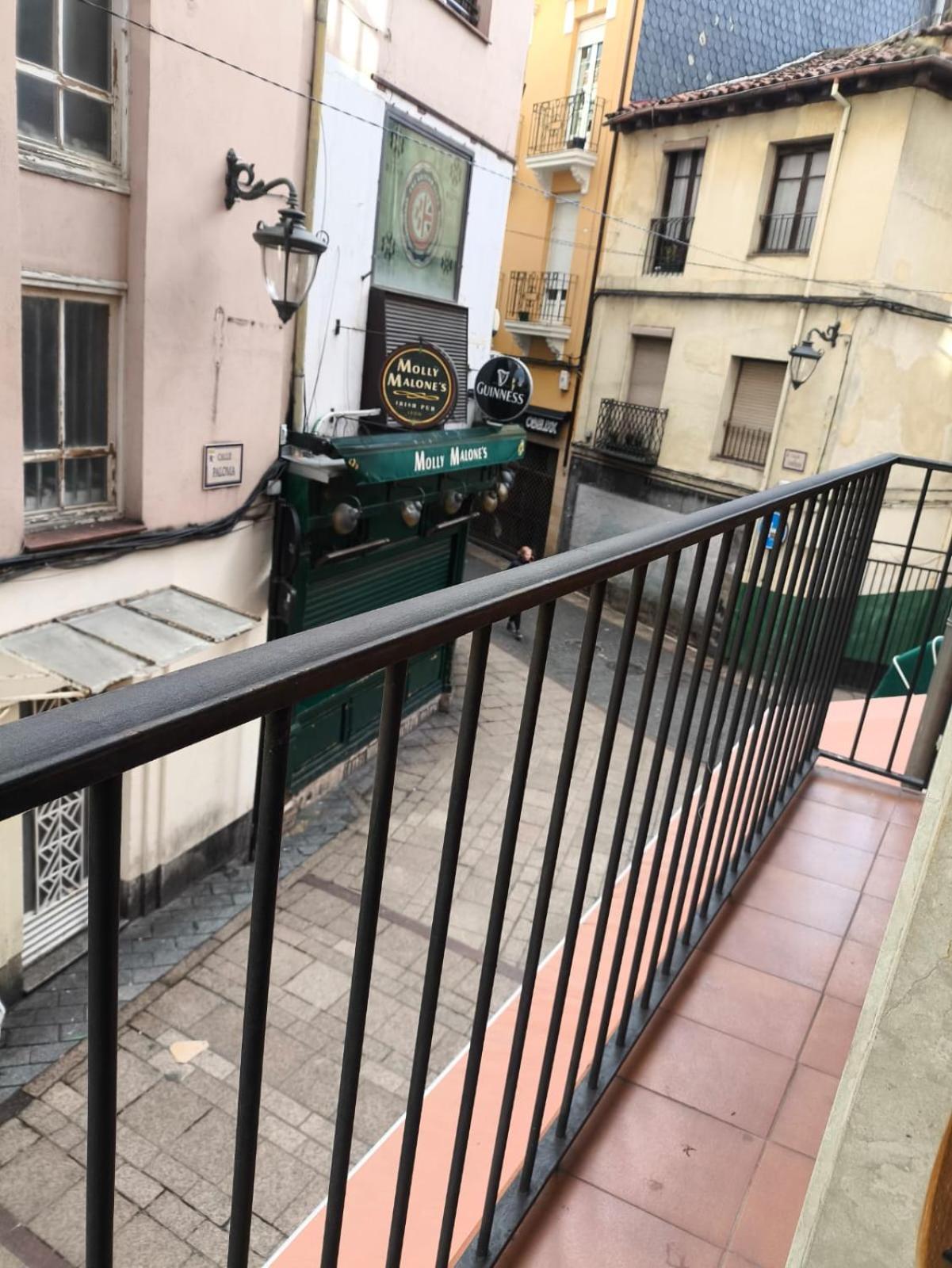 Piso Molly Apartment Leon Bagian luar foto